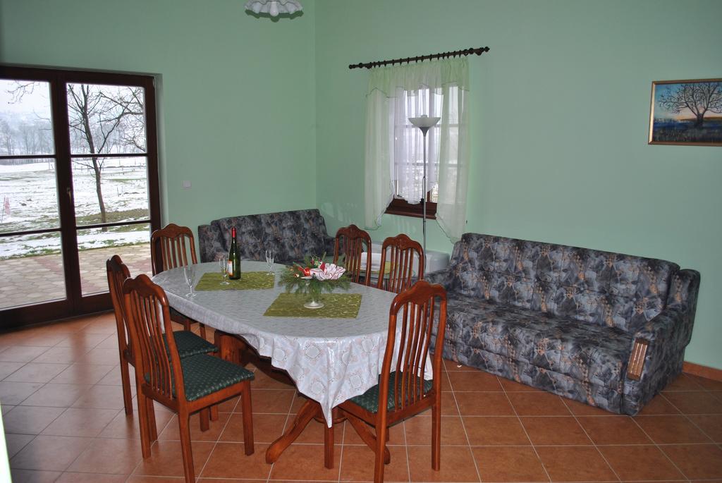 Apartments - Turisticna Kmetija Vrbnjak ليوتومير المظهر الخارجي الصورة