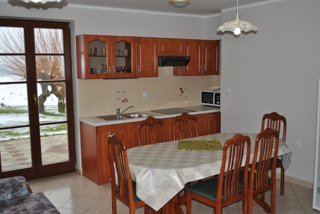 Apartments - Turisticna Kmetija Vrbnjak ليوتومير المظهر الخارجي الصورة